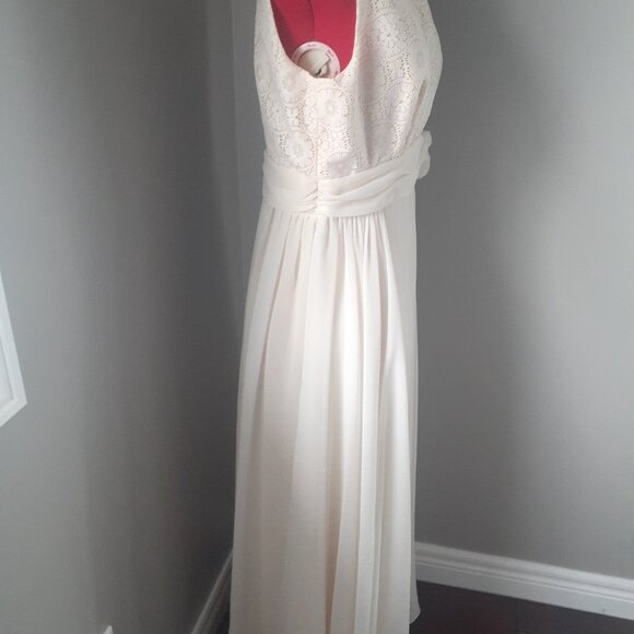 TWO 1970's Jac-An Maxi dresses with detachable capes - Picture 14 of 16